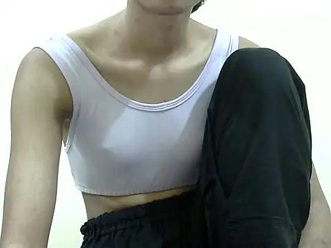 Snapshot of smallcuute chatting on December 2025 09:36:02 PM smallcuute online show from December 2025 09:36:02 PM