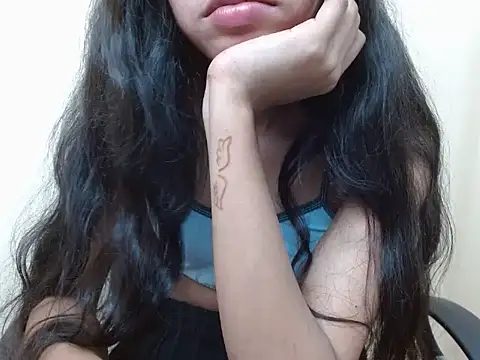 Snapshot of smallcuute chatting on September 2025 10:34:01 PM smallcuute online show from September 2025 10:34:01 PM