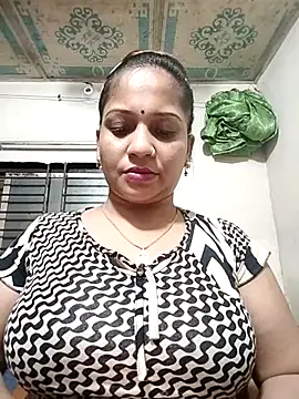 Snapshot of Payel_50 chatting on July 2026 04:24:02 PM Payel 50 online show from July 2026 04:24:02 PM