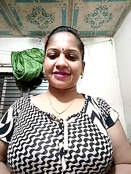 Snapshot of Payel_50 chatting on July 2026 03:45:01 PM Payel 50 online show from July 2026 03:45:01 PM