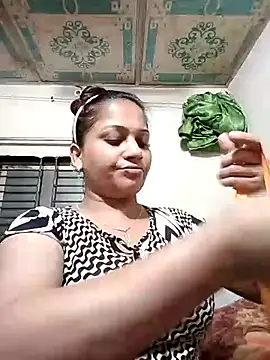Snapshot of Payel_50 chatting on July 2026 05:43:01 PM Payel 50 online show from July 2026 05:43:01 PM