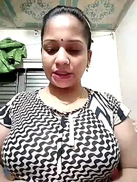 Snapshot of Payel_50 chatting on June 2026 06:03:01 PM Payel 50 online show from June 2026 06:03:01 PM