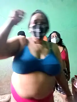 LoveOnStream online show from October 2025 11:18:01 AM