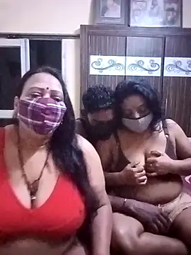 LoveOnStream online show from February 2026 01:39:01 AM