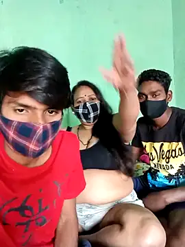 LoveOnStream online show from October 2025 08:47:02 AM