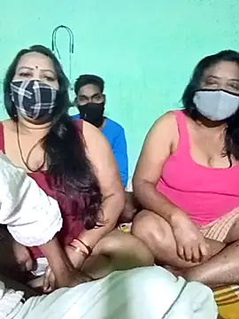 LoveOnStream online show from November 2025 11:58:02 AM