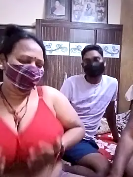 LoveOnStream online show from February 2026 11:06:01 AM