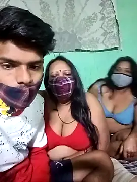 LoveOnStream online show from November 2025 03:12:01 PM