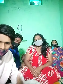 LoveOnStream online show from November 2025 01:20:01 AM