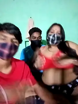 LoveOnStream online show from October 2025 04:52:01 PM