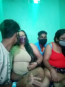 LoveOnStream online show from November 2025 02:11:01 AM