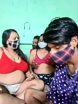 LoveOnStream online show from November 2025 01:56:01 AM