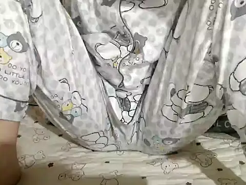 Lamoon 2k online show from November 2025 03:12:02 PM