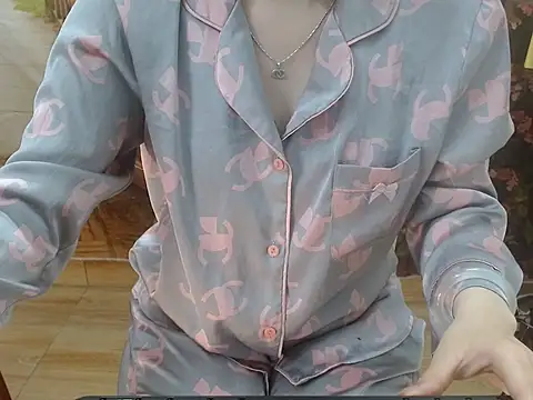 Lamoon 2k online show from October 2025 12:59:01 PM