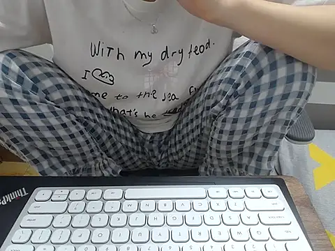 Lamoon 2k online show from October 2025 03:51:02 AM