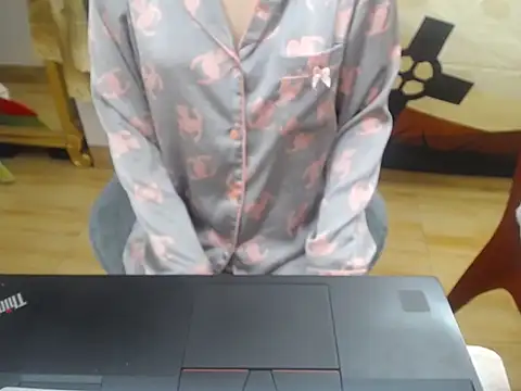 Lamoon 2k online show from October 2025 04:20:02 AM