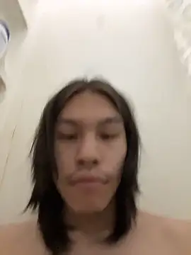 Snapshot of heytherepeoples717 chatting on November 2025 01:43:02 PM heytherepeoples717 online show from November 2025 01:43:02 PM