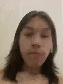 Snapshot of heytherepeoples717 chatting on December 2025 02:43:02 PM heytherepeoples717 online show from December 2025 02:43:02 PM