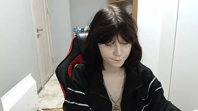 TinaQuiin online show from November 2025 08:46:01 AM