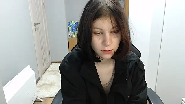 TinaQuiin online show from November 2025 08:35:02 AM