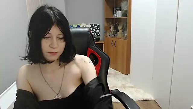 TinaQuiin online show from November 2025 08:58:02 AM