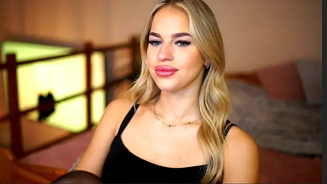 Emilyvanroessel online show from May 2026 08:08:01 AM