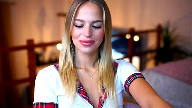 Emilyvanroessel online show from November 2025 05:35:01 PM