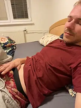 Skinny0150 online show from December 2025 09:53:02 PM