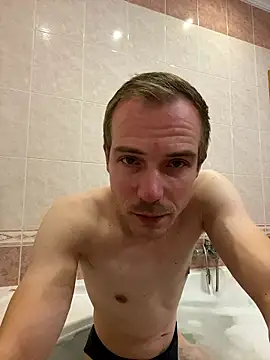 Skinny0150 online show from January 2026 04:25:02 PM