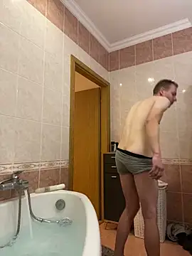 Skinny0150 online show from February 2026 09:36:02 PM