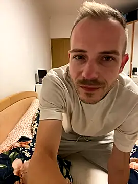 Skinny0150 online show from October 2025 09:15:02 PM
