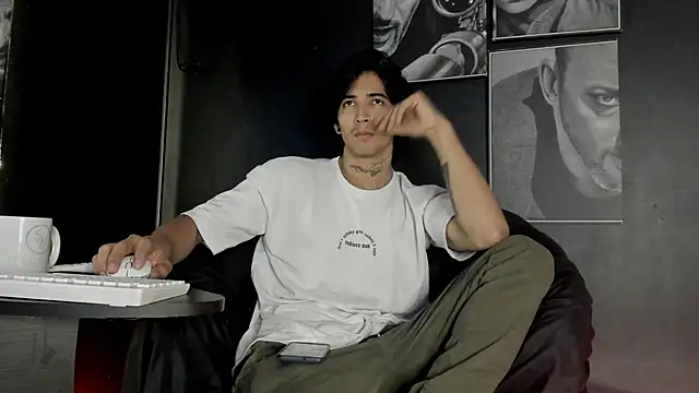 jett savage online show from October 2025 01:36:01 PM