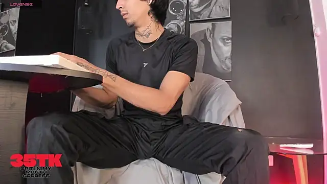 jett savage online show from November 2025 03:15:01 PM