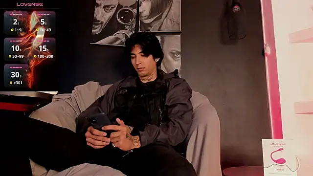 jett savage online show from November 2025 01:49:01 PM