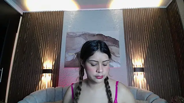 CurlyDani online show from April 2026 02:03:02 AM