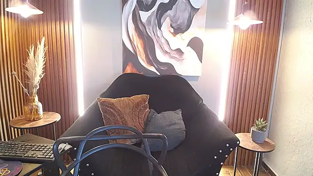 CurlyDani online show from April 2026 02:08:01 PM