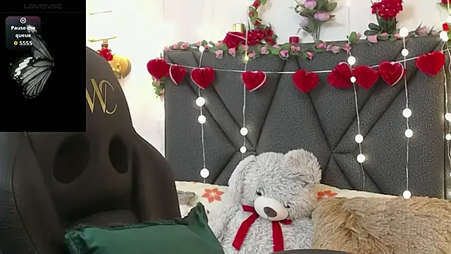 IndraKaur  online show from March 2026 11:53:02 AM