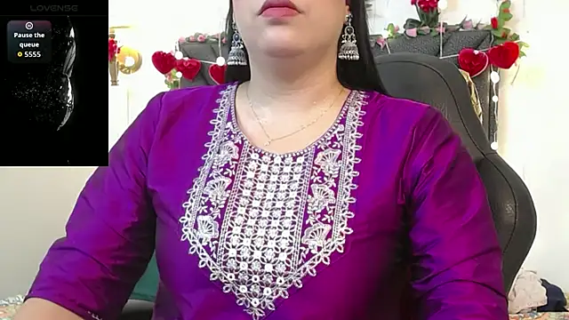 IndraKaur  online show from February 2026 11:43:02 AM