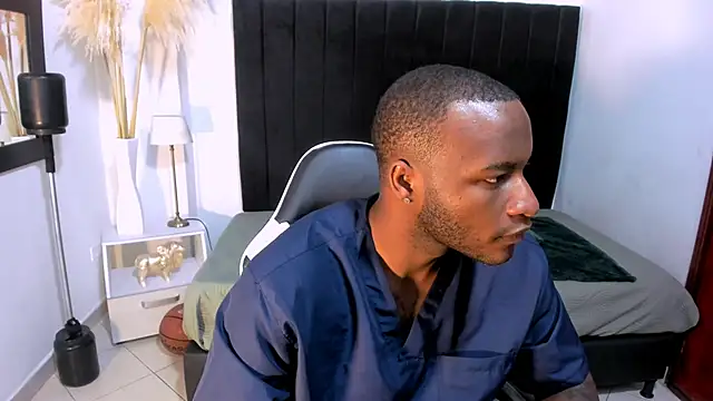 chrstian lewis1 online show from November 2025 03:23:02 PM