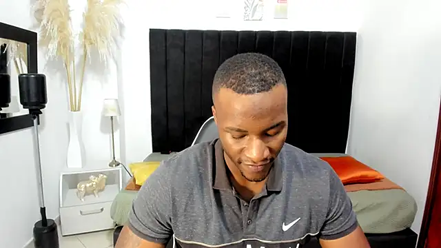 chrstian lewis1 online show from November 2025 11:37:01 AM