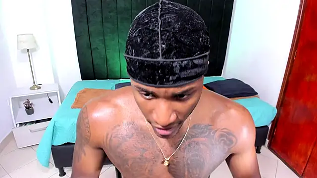 chrstian lewis1 online show from September 2025 04:14:02 AM