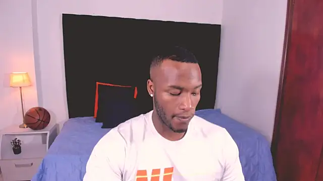 chrstian lewis1 online show from October 2025 11:22:01 AM