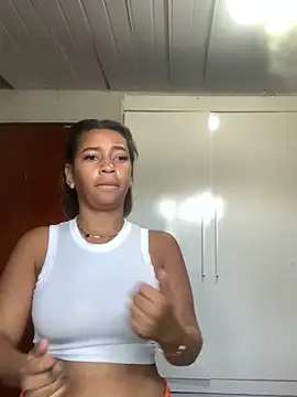 Crisschiavo online show from September 2025 12:36:02 PM