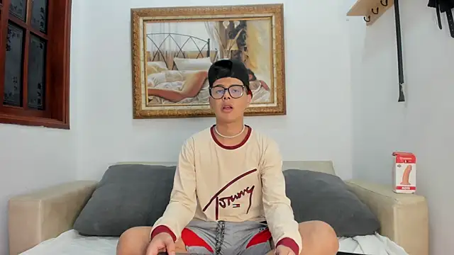 Felipe Cold online show from November 2025 02:59:01 AM