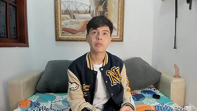 Felipe Cold online show from November 2025 02:23:01 AM