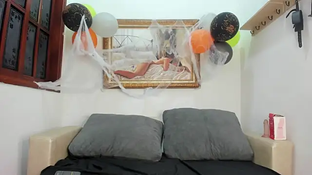 Felipe Cold online show from October 2025 02:54:01 AM