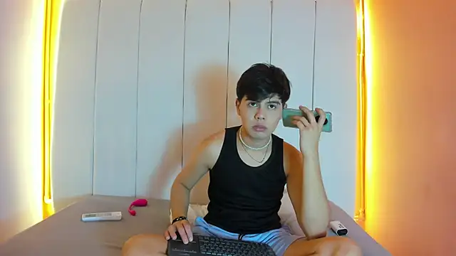 Felipe Cold online show from February 2026 02:54:02 AM