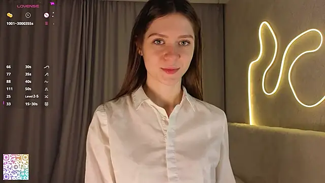 MinaMancilla online show from October 2025 04:22:02 AM