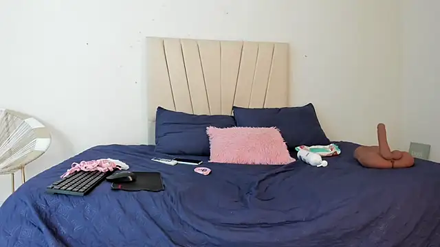  Miaa khalifa  online show from April 2026 12:12:02 PM