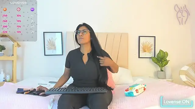 Snapshot of _Miaa_khalifa_ chatting on February 2026 12:16:02 PM Miaa khalifa online show from February 2026 12:16:02 PM